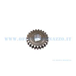 Pinion 23 meshes with primary DRT Z Z 72 (Ratio 3:15) straight teeth for Vespa 50 - Primavera - ET3