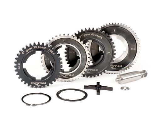 Set ingranaggi BGM PRO 12/57, 13/42, 17/38 e 21/35 per Vespa PX/PE pre-1984 e Rally 180/200. Acciaio cementato, MPN BGM6935A.