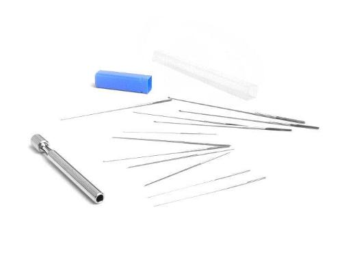 Set BGM ORIGINAL 1800017 con 12 alesatori per getti carburatore, campo 0,6-1,9 mm. Utensili universali per lavorazioni controllate sugli ugelli.