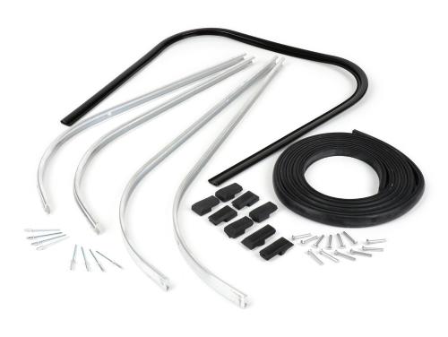 Kit BGM Original 3332779KTB2 nero per Vespa PK S, PK S Lusso, PK SS e PK ETS: bordoscudo, listelli pedana, terminali e rivetti.