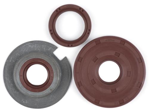 Kit paraoli BGM PRO BGM1133 in FKM: 20x62x7, 20x40x6 e 27x37x7 mm, per Vespa VNA, VNB, VBA, VBB, GL, Sprint, GT, GTR, Super e TS compatibili.