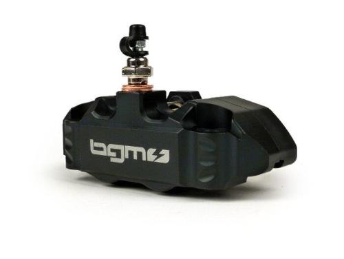 Pinza BGM PRO nera a 4 pistoni da 25 mm per impianti Vespa PX Disc, T5, PK e LML con supporto radiale dedicato. Interasse 82 mm, banjo M10x1,25.
