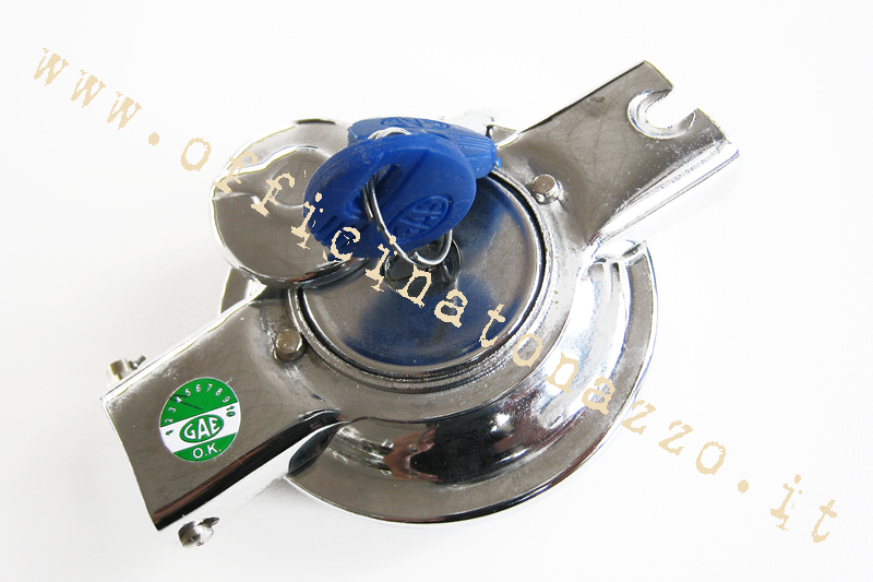 Bouchon de réservoir chromé basculant avec serrure pour Vespa 125 V1-33 / VM / VN / VNA-TS / 150 VL / VB / VBA-T4 / P80-150X / PX80-200E / Lusso 1° / P150S / P200E