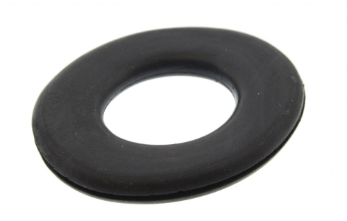 Cappuccio Piaggio in gomma nera per il foro della spia olio Vespa PX Lusso dal 1984. Misure 46x40x9 mm, per configurazioni prive di spia.