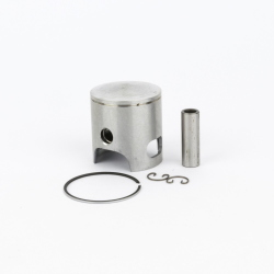 Pistone Pinasco 10121105 Ø47 mm monofascia per kit GForce 10051903 su specifici scooter 50 2T ad aria Aprilia, MBK, Yamaha e altri modelli.