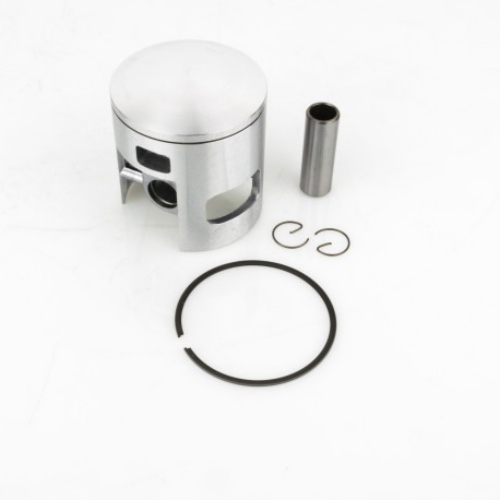 Pistone Pinasco 25125511A Ø69 mm, selezione A e un segmento, ricambio per configurazioni Vespa 215 cc 9T compatibili. Verificare cilindro e gioco.