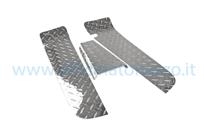 Trittbretter aus schwarz lackiertem Aluminium "Mandorlato" Star für Vespa PX - T5