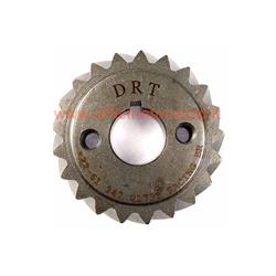 Pinion DRT Z 21 meshes with primary Z 61 (Ratio 2,90) elecoidal for Vespa 50 - Primavera - ET3