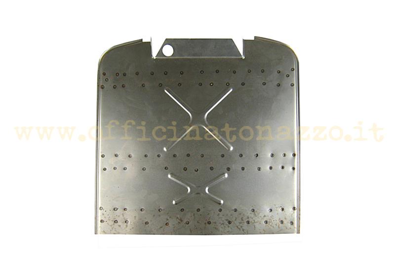 ACC00000087 - Fond de marchepied (longueur 48cm - largeur 47cm) avec passage de fil coupé pour Vespa VNA1T 58 - VBA1T 59/60 - VNB1T 60/61 - VNB3T 62