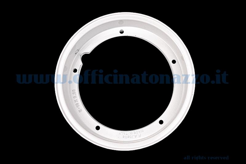 Circle canal sin tubo de aleación de 2.50x10 "blanco para Vespa Cosa y adaptable a Vespa PX (válvula e incluyendo nueces)