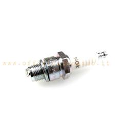 Spark plug NGK B6HS short thread for Vespa (degree of temperature equivalent to Bosch W7AC - CHAMPION L86C)