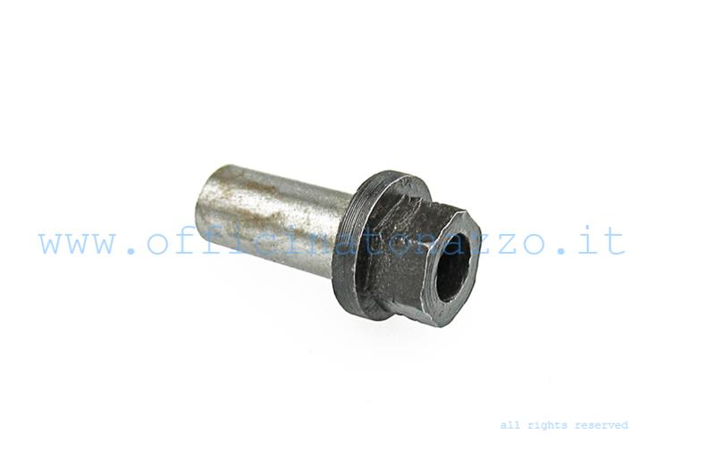 Carburetor fixing bolt for Vespa 125 VNB-TS / 150 VBA-Super / Rally / P80-150X / P200E / PX80-200E / Lusso / T5