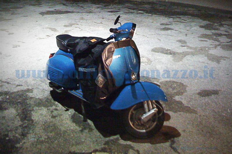 R154-N - Termoscudo Tucano Urbano noir pour automatique Vespa GT - GTS - GTV - 200L - 250-300