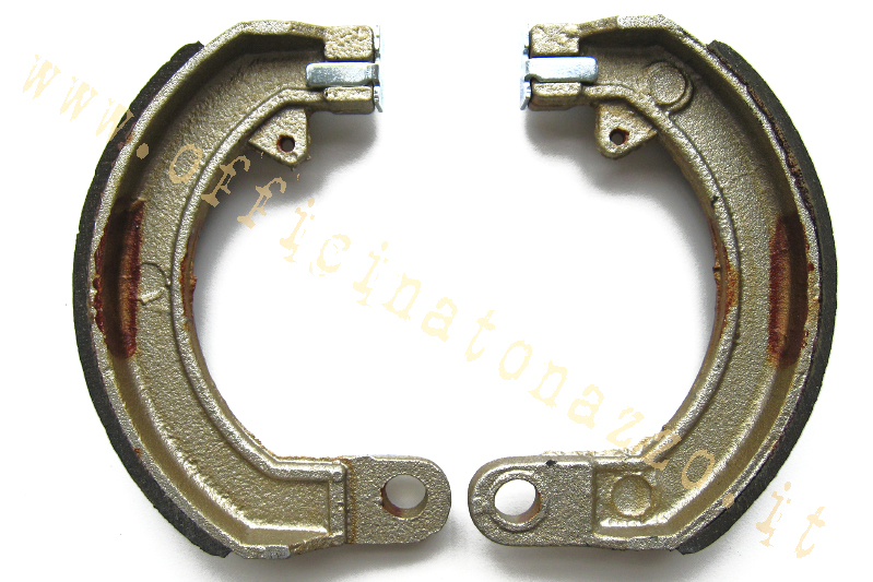 Newfren front brake shoes for Vespa 125 GT - GTR - TS - GL - Sprint - Sprint Veloce - GS150 VS1T> 5T - GS160 - 180SS - 180/200 Rally