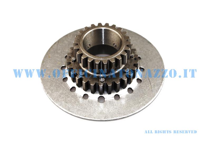 Sprocket DRT Z 22 meshes on primary Z 64 Polini straight teeth (ratio 2,90) for clutch 6 springs Vespa