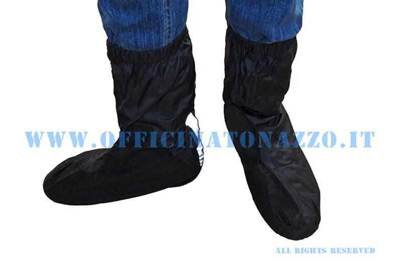 Sahara overboots black raincoat