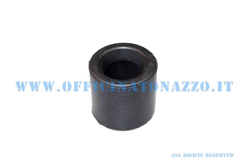 047947 - Silent block traversa motore Ø 33x33x19 mm per Vespa 125 VNA>VNB2 fino al telaio 15717 - 150 VBA>VB1 fino al telaio 42404 (rif.originale Piaggio 047947)