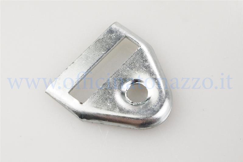 Terminal for triangular saddle strap for Vespa