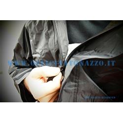 - Waterproof suit, jacket and pants, black color (unisex)