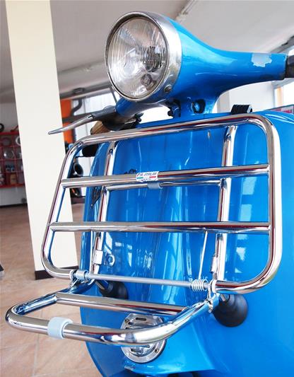 Plated front carrier for Vespa PX - PE - LML - GT - GTR - GL - TS - GS - Rally - Sprint - Sprint Veloce - Super - VNB - VBB - VBA