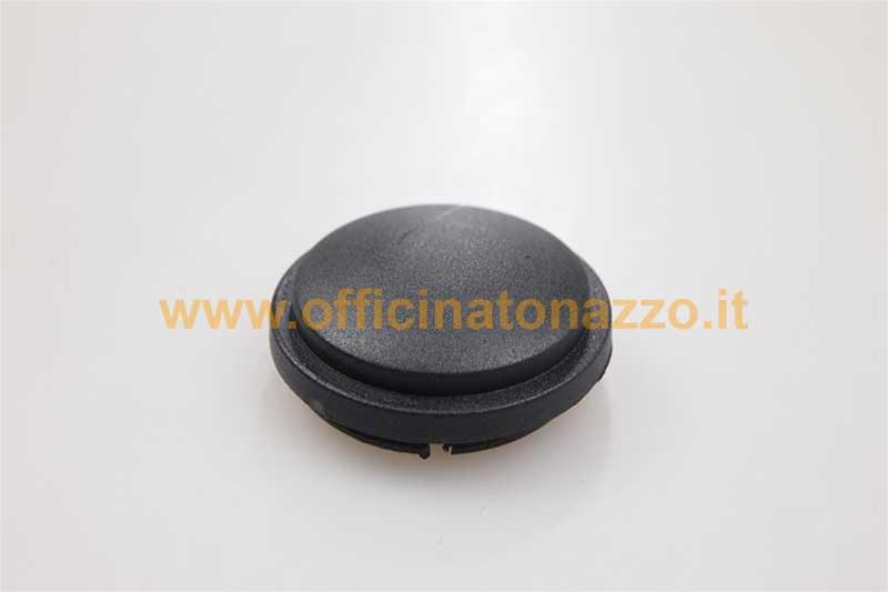 Wheel nut cover in black plastic Vespa PX with disc brake
