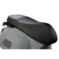 Sedile PIAGGIO per Vespa GTS/GTS Super 125-300ccm ('14-), bla.. ..ck, cucito, con guardolo giallo