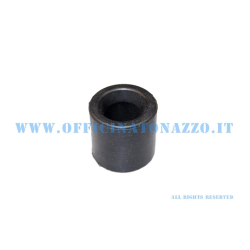 047947 - Silent block traversa motore Ø 33x33x19 mm per Vespa 125 VNA>VNB2 fino al telaio 15717 - 150 VBA>VB1 fino al telaio 42404 (rif.originale Piaggio 047947)