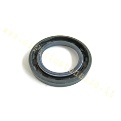 Rear wheel hub oil seal (30x47x6) for Vespa PX Arcobaleno