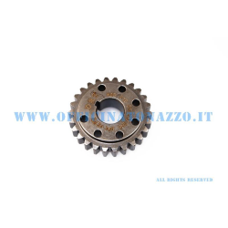 DRT Z 26 pinion meshes with primary Z 69 (ratio 2.65) straight teeth for Vespa 50 - Primavera - ET3