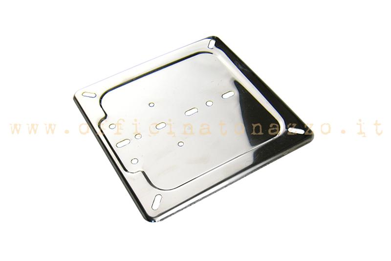 Holder of chromed roof plates for a new European Vespa