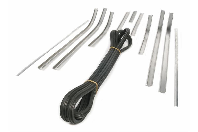 Strisce pedana complete di puntali e ribattini per Vespa 150 GS VS1 telaio dal 05151