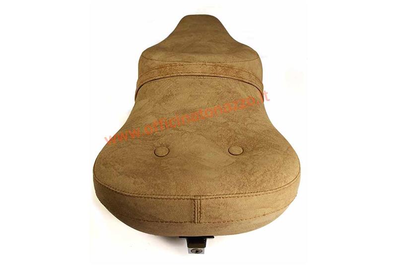 Siège mousse deux places avec serrure type King & Queen beige pour Vespa 125/150/200 - GT - GTR - Sprint Veloce - TS - PX