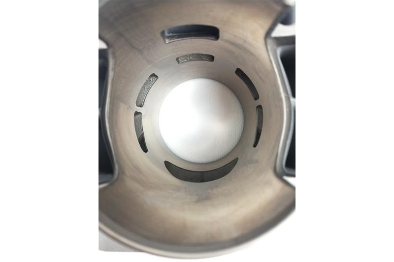 Cilindro Pinasco 135cc "ZUERA ST" en aluminio con vela lateral para Vespa 125 ET3 - Primavera