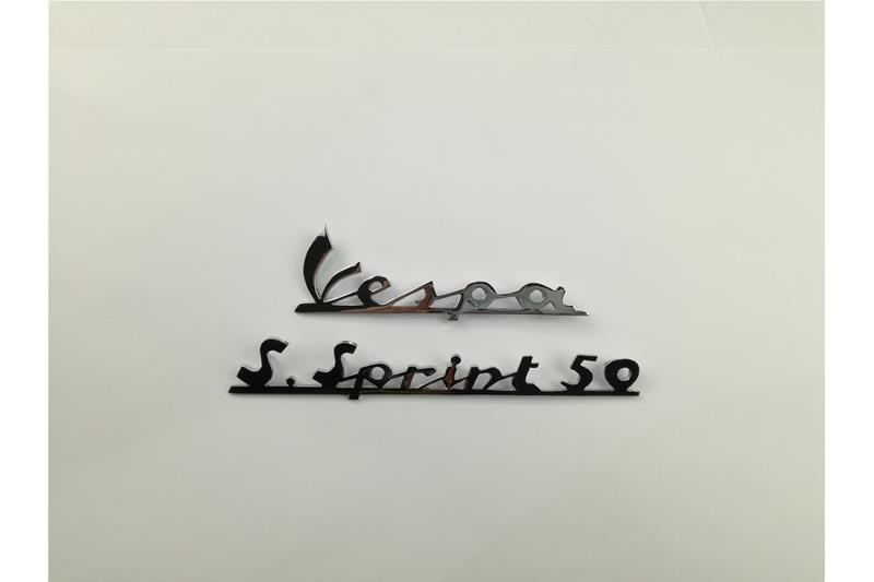 Placa de identificación "Vespa" + "S.Sprint 50", escudo delantero + trasero para Vespa 50 SS cromado, fijación: 6 pines, distancia entre ejes: 75 / 120 mm