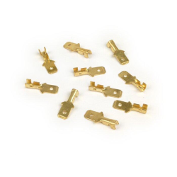 Dieci capicorda Faston maschio BGM ORIGINAL da 6,3 mm, non isolati, per riparare cablaggi Vespa e Lambretta. MPN 3330392, EAN 4251389101000.