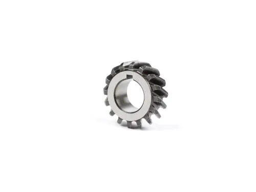 Pignone primaria BGM PRO BGM01800 Z16 per Vespa 50 quattro marce e PK 50 S-XL1. Sostituisce lo Z15 compatibile; GTIN 4251389143123.