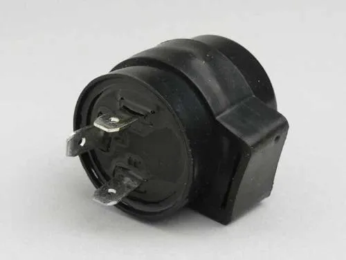 Relè elettronico BGM6203 a 3 poli per frecce LED: 12 V DC, 0,1-0,85 A e 1,2-10 W. Collegamenti B, L ed E.