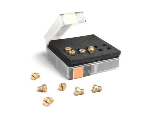 Dieci getti BGM PRO tipo Dell'Orto 1486 da 5 mm, misure 75-98. Per carburatori compatibili; verificare formato e funzione del getto montato.
