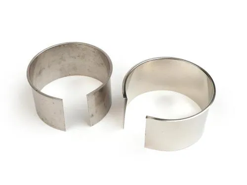 Kit boccole collettore marmitta BGM Pro BGM1022: due boccole in acciaio da 0,10 e 0,15 mm per compensare il gioco sullo scarico cilindro Vespa 200.