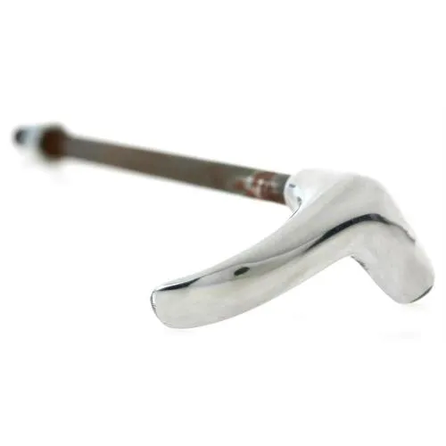 Leva in alluminio lucidato per cofano sinistro lato ruota di scorta su Vespa TS, GS160, SS180, Rally e P/PX con chiusura esterna.