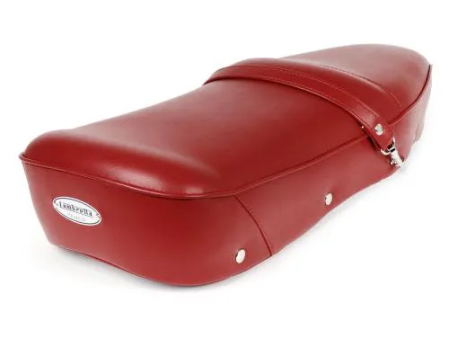 Sella -BGM PRO Pegasus con distintivo e rivettata - Lambretta LI, LI S, SX, TV, DL, GP - rosso