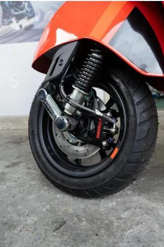 Kit freni FRANDO RADIAL anteriore Vespa GTS/?GTS Super 125-300ccm (2023-)