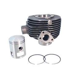 Kit cilindro RMS Classic 151 cc in ghisa, alesaggio e corsa 57 mm e senza testa, per Vespa VM, VN, ACMA, VB1, VGL1 e VL compatibili.