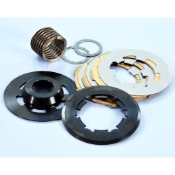 Kit frizione Polini Original 230.0505 con molla Wave regolabile 80-125 kg, quattro dischi in sughero e tre in acciaio per Vespa Smallframe 50-125.