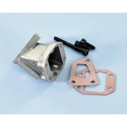Supporto Polini per collettori monolamellari Vespa PK, XL, HP, FL2 ed ETS con fissaggio al carter a 3 fori; non è un collettore completo.
