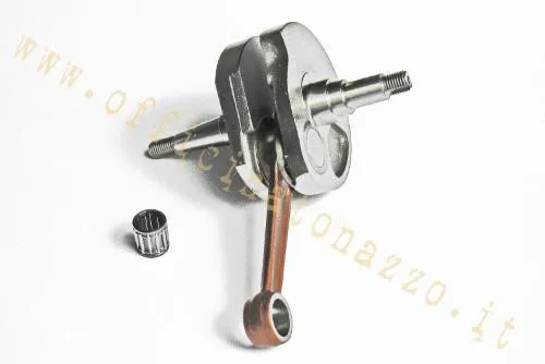 Albero motore Mazzucchelli AMT132 per Vespa Largeframe 125-150: corsa 57 mm, biella 105 mm, spinotto 15 mm e cono volano 17 mm.
