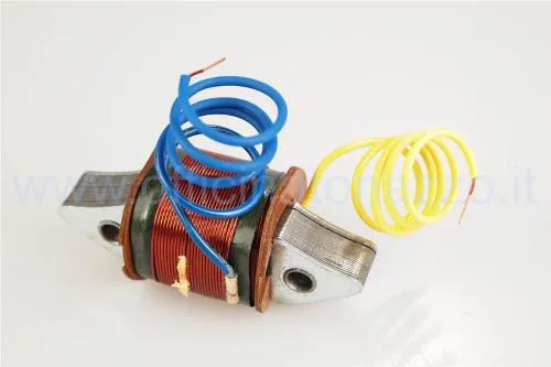 Bobina luce CIF 7050-A con interasse 43 mm, equivalente al riferimento Piaggio 160844, per statori Vespa 90, 125, 150 e 180 Rally compatibili.