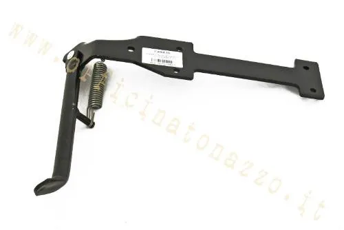 Cavalletto laterale nero F.A. Italia 6430 per Vespa 50, 50 Special, Primavera ed ET3. Verificare fissaggio, richiusura e luce a terra.