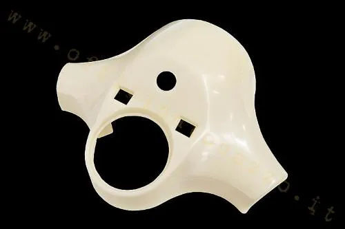 Coperchio superiore manubrio per Vespa PX 125, 150 e 200 prima serie. Verificare numero dei fori, sede strumenti e commutatori prima del montaggio.