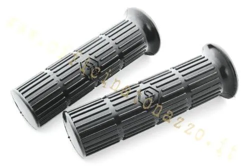 Coppia manopole nere in gomma da 24 mm per Vespa 50 Special, 90, Primavera ed ET3; verificare diametro e lunghezza delle manopole rimosse.
